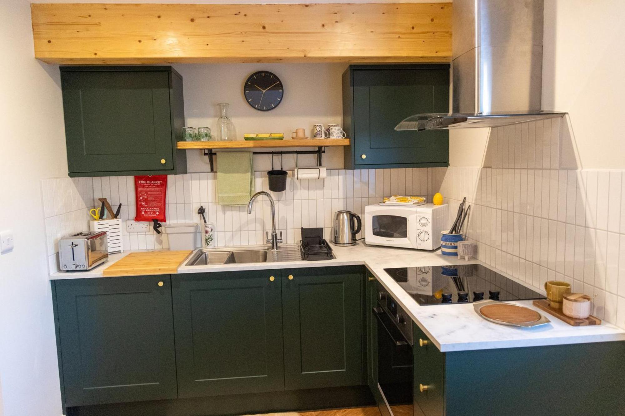 Amarelo Apartment, Central Charlbury, 1 Super King Bed エクステリア 写真