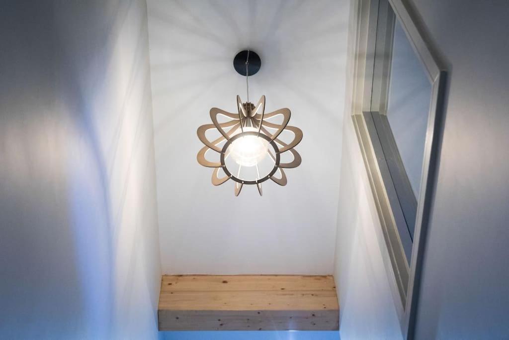 Amarelo Apartment, Central Charlbury, 1 Super King Bed エクステリア 写真